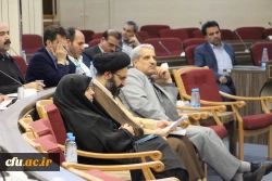 مدیرکل امور دانشجویان داخل وزارت علوم، تحقیقات و فناوری در نشست تخصصی دبیران شورای انضباطی بدوی پردیس های دانشگاه فرهنگیان:

روش برخورد و رفتار با دانشجوی متخلف، بسیار مهم تر از خود تخلف است.
 3