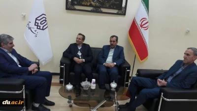 بازدید معاون پژوهش و فناوری دانشگاه فرهنگیان کشور از نمایشگاه دستاوردهای پژوهشی دانشگاه ها و مراکز آموزش عالی استان ایلام