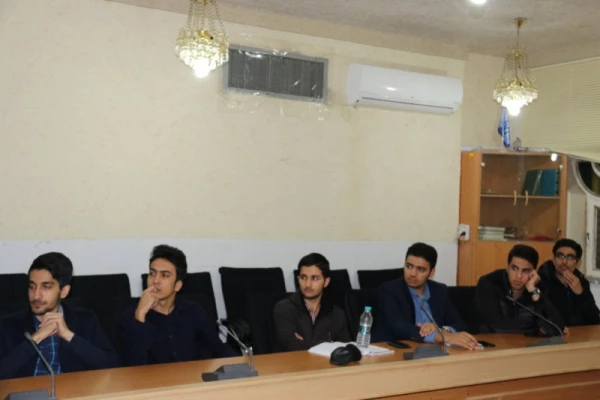 در راستای برگزاری هفته پژوهش و فناوری، تشکیل شد:
نشست علمی – تخصصی با عنوان « هوش سازمانی: استلزام تربیت معلم هوشمند در هزاره سوم» 3