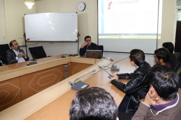 در راستای برگزاری هفته پژوهش و فناوری، تشکیل شد:
نشست علمی – تخصصی با عنوان « هوش سازمانی: استلزام تربیت معلم هوشمند در هزاره سوم» 6