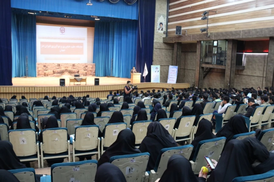 برگزاری مراسم هفته پژوهش در دانشگاه فرهنگیان یزد
 6