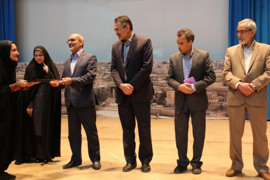 برگزاری مراسم هفته پژوهش در دانشگاه فرهنگیان یزد
 10