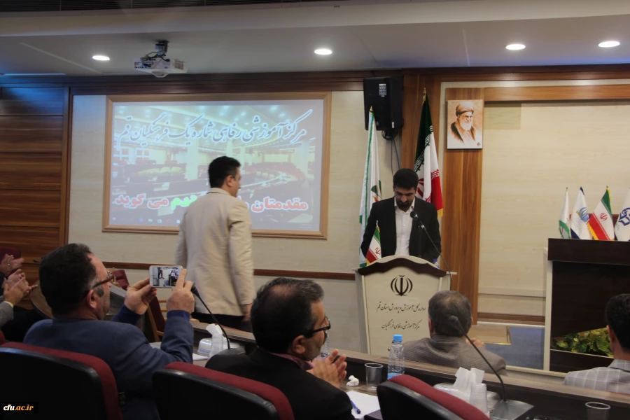 در اختتامیه چهارمین دوره بالندگی کارشناسان تربیت بدنی عنوان شد:

نقش مهم تربیت بدنی در ایجاد محیطی شاد و لذت بخش در سراهای دانشجویی 3