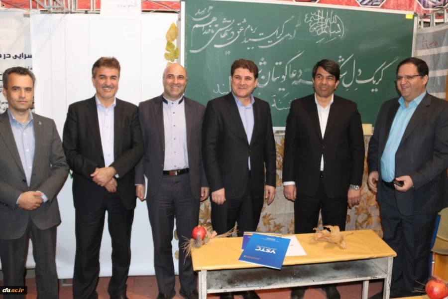 حضور دانشگاه فرهنگیان در نمایشگاه دستاوردهای پژوهش و فناوری و فن بازار یزد
 3