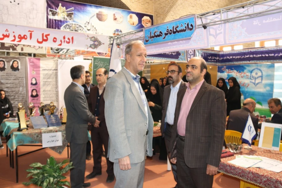 حضور دانشگاه فرهنگیان در نمایشگاه دستاوردهای پژوهش و فناوری و فن بازار یزد
 5