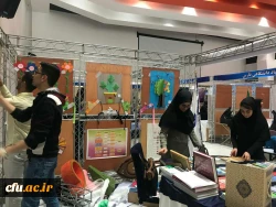 بازدید سرپرست محترم استانداری فارس جناب آقای مهندس رحمانی و همچنین جناب اقای دکتر اناری نژاد مدیریت محترم دانشگاه فرهنگیان فارس وهیات همراه از غرفه دانشگاه فرهنگیان فارس در نمایشگاه دست آورد های پژوهشی استان فارس 8