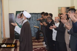 اقامه نماز جماعت دانشجویان به امامت نماینده محترم ولی فقیه در استان