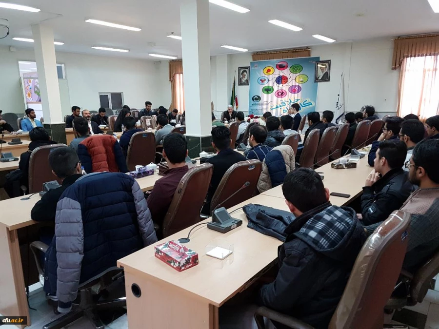 به همت حوزه نظارت و ارزیابی دانشگاه فرهنگیان استان مرکزی برگزار شد

کارگاه خلاقیت باحضور کارشناس دینی آموزش کودکان حاج آقا مهدیزاده 2