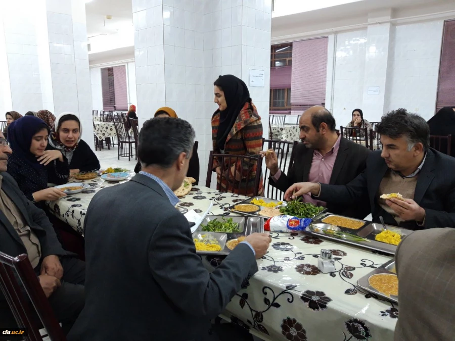 بازدید مسئولان دانشگاه فرهنگیان از امکانات رفاهی پردیس فاطمه الزهرا (س) یزد
 3