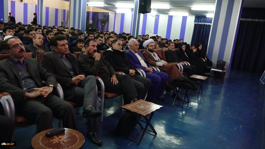 دکتر معروفی در مراسم هفته پژوهش عنوان کرد؛

انجام پژوهش در خدمت آموزش اولویت پژوهش در دانشگاه فرهنگیان است 6