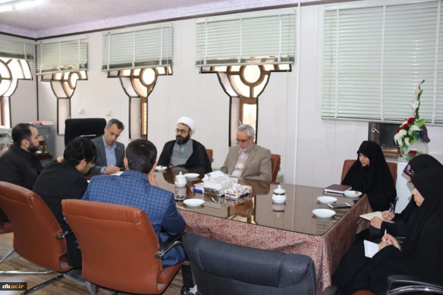 دیدار صدیقی، مسئول بسیج دانشجویی دانشگاه فرهنگیان کشور با سرپرست دانشگاه فرهنگیان یزد 5