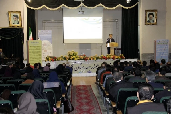 در مراسم استانی هفته پژوهش اداره کل آموزش و پرورش انجام شد؛

تجلیل از 5 نفر از دانشجو معلمان پژوهشگر دانشگاه فرهنگیان استان کردستان 3