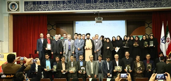 در اختتامیه مراسم روز ملی پژوهش انجام شد:

تقدیر از برگزیدگان هفته پژوهش و سومین جشنواره پویش دانشجویی
 2