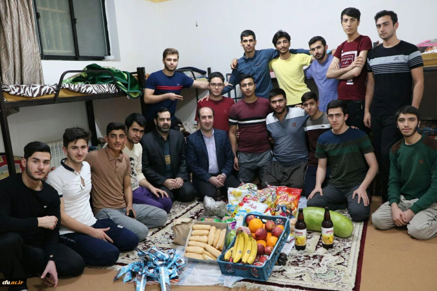 حضور صمیمی  سرپرست مدیریت  امور پردیس های دانشگاه فرهنگیان درسرای دانشجویی به بهانه شب یلدا 7