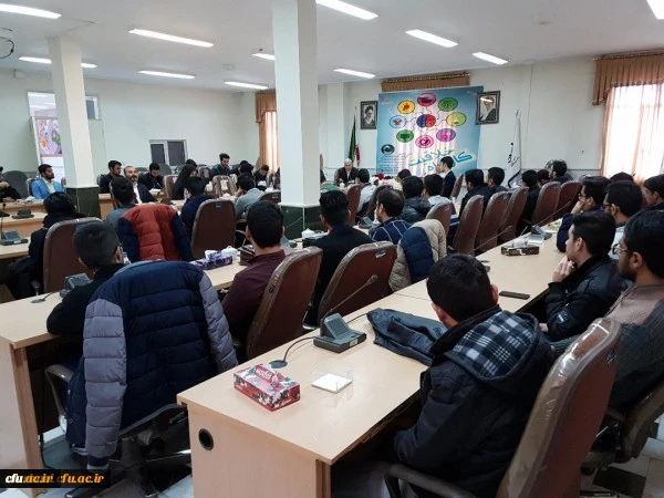 به همت حوزه نظارت و ارزیابی دانشگاه فرهنگیان استان مرکزی برگزار شد

کارگاه خلاقیت باحضور کارشناس دینی آموزش کودکان حاج آقا مهدیزاده 2