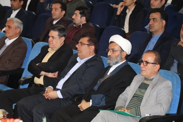 به میزبانی دانشگاه فرهنگیان مازندران برگزار شد:
همایش استانی تربیت معلم تحول آفرین در سایه مدیریت جهادی و مشارکت همگانی