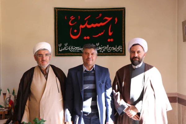 سرپرست دانشگاه فرهنگیان استان اصفهان در دیدار با مدیر کل سازمان تبلیغات اسلامی استان:
تربیت دانشجو معلمان در راستای ارزش های اسلامی از دغدغه های دانشگاه فرهنگیان است.