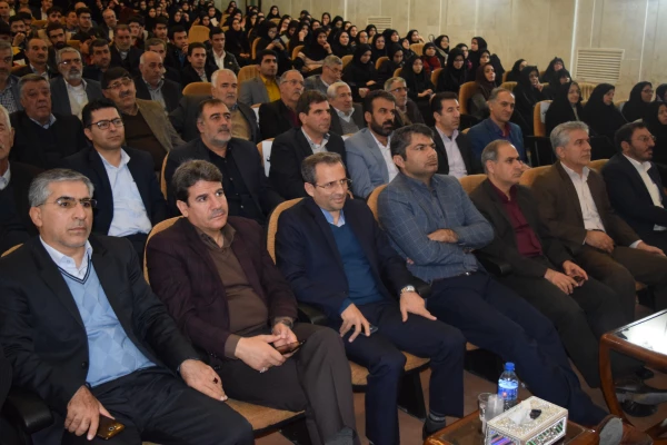 حضور مسئولین استانی و کشوری در ایین نکوداشت