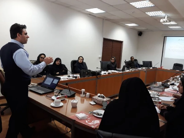 حضور کارشناس مسئول سلامت در دوره آموزشی کارشناسان بهداشت حرفه ای و محیط ، ایمنی و(HSE)   2