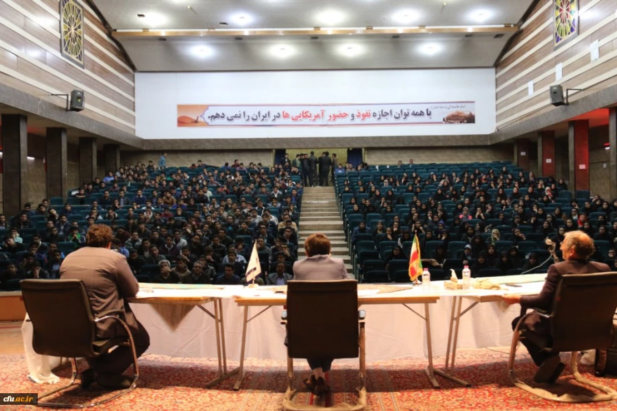 با حضور دکتر صادق زیباکلام و متین منتظمی برگزار شد:

جلسه مناظره با عنوان چالش ها و فرصت های جمهوری اسلامی در دانشگاه فرهنگیان یزد
 8