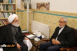 دیدار مسئولین دانشگاه فرهنگیان استان با حجت الاسلام و المسلمین معزالدینی امام جمعه موقت یزد
 4
