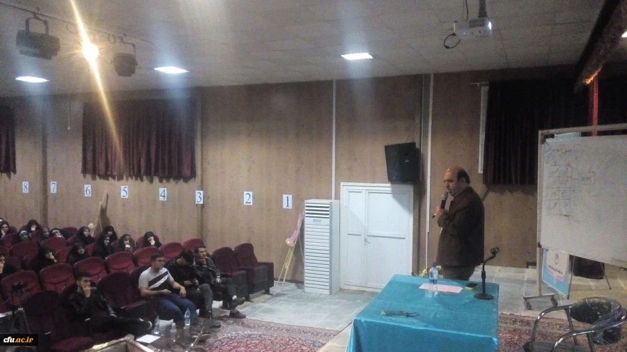 همایش ازدواج در پردیس امام محمدباقر(ع) بجنورد برگزار شد.
 2