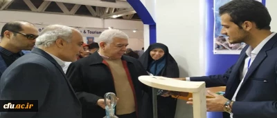 حضور معاون پژوهش و فناوری  وزیر علوم، تحقیقات و فناوری، قائم مقام معاون پژوهش و فناوری در امور فناوری و سرپرست شرک سهامی نمایشگاه های بین المللی جمهوری اسلامی ایران در غرفه دانشگاه فرهنگیان