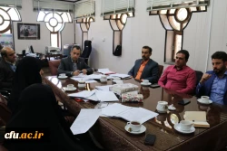 جلسه سرپرست دانشگاه فرهنگیان استان یزد با معاونان و کارشناسان حوزه دانشجویی پردیس های استان
 5