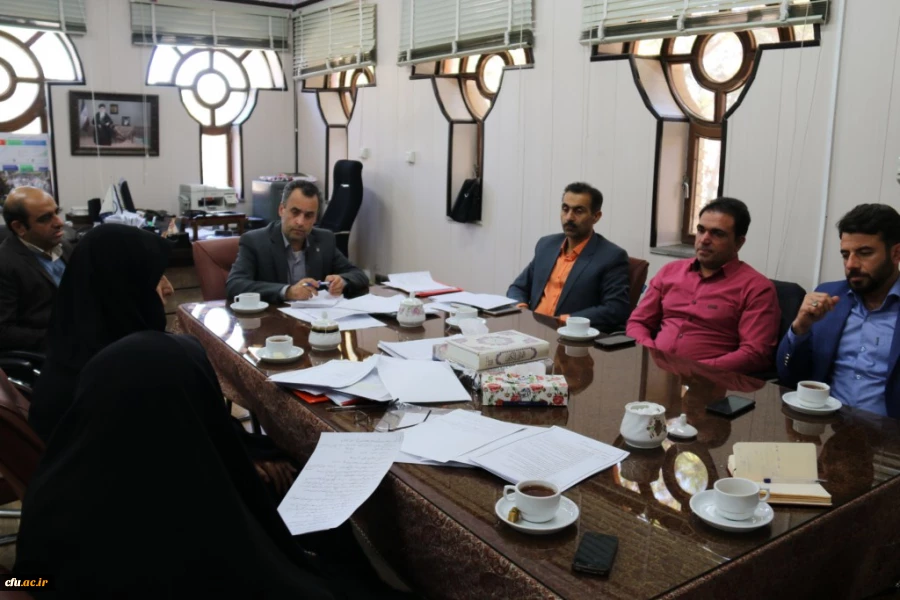 جلسه سرپرست دانشگاه فرهنگیان استان یزد با معاونان و کارشناسان حوزه دانشجویی پردیس های استان
 5