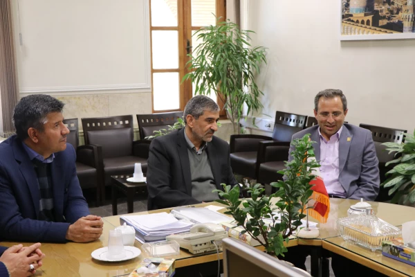 دیدار معاون پژوهش و فناوری دانشگاه فرهنگیان با سرپرست معاونت سیاسی،امنیتی استانداری اصفهان