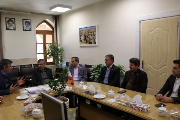 دیدار معاون پژوهش و فناوری دانشگاه فرهنگیان با سرپرست معاونت سیاسی،امنیتی استانداری اصفهان