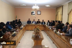 معاون پژوهش و فناوری در نشست با اعضاء هیئت علمی دانشگاه فرهنگیان اصفهان:

شرط ارتقاء اعضاء هیئت علمی باید نظریه پردازی بومی باشد.