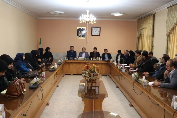 معاون پژوهش و فناوری در نشست با اعضاء هیئت علمی دانشگاه فرهنگیان اصفهان:

شرط ارتقاء اعضاء هیئت علمی باید نظریه پردازی بومی باشد.