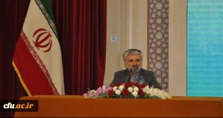 مدیر کل خدمات آموزشی دانشگاه فرهنگیان در مراسم آغاز دوره آموزشی کارشناسان آموزش:

آموزش، خط مقدم فعالیت های دانشگاه است