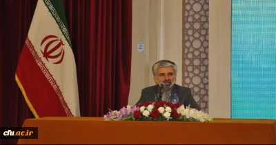 مدیر کل خدمات آموزشی دانشگاه فرهنگیان در مراسم آغاز دوره آموزشی کارشناسان آموزش:

آموزش، خط مقدم فعالیت های دانشگاه است