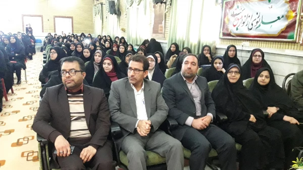 حضور دکتر خنیفردر دانشگاه فرهنگیان استان مرکزی و مراسم نکوداشت یکصدمین سال تربیت معلم 11