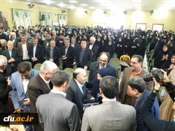 کشور زمانی به توفیق می رسد که شیرنفت راببندد ومعلم خوب تربیت کند

رییس دانشگاه فرهنگیان در مراسم نکوداشت یکصدمین سالگرد تاسیس تربیت معلم ،در استان مرکزی 2