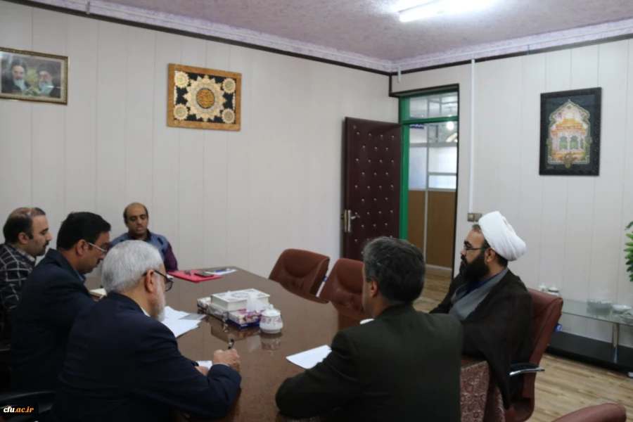 آخرین جلسه هماهنگی مدیریت استان یزد در برنامه ریزی مراسم نکوداشت یکصدمین سالگرد تاسیس مراکز تربیت معلم
 4