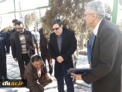 شهدا اقیانوس هایی هستند که عمود بر زمین ایستاده اند

تجدید بیعت مسئولین دانشگاه فرهنگیان با شهدا به مناسبت 9دی در استان مرکزی 3