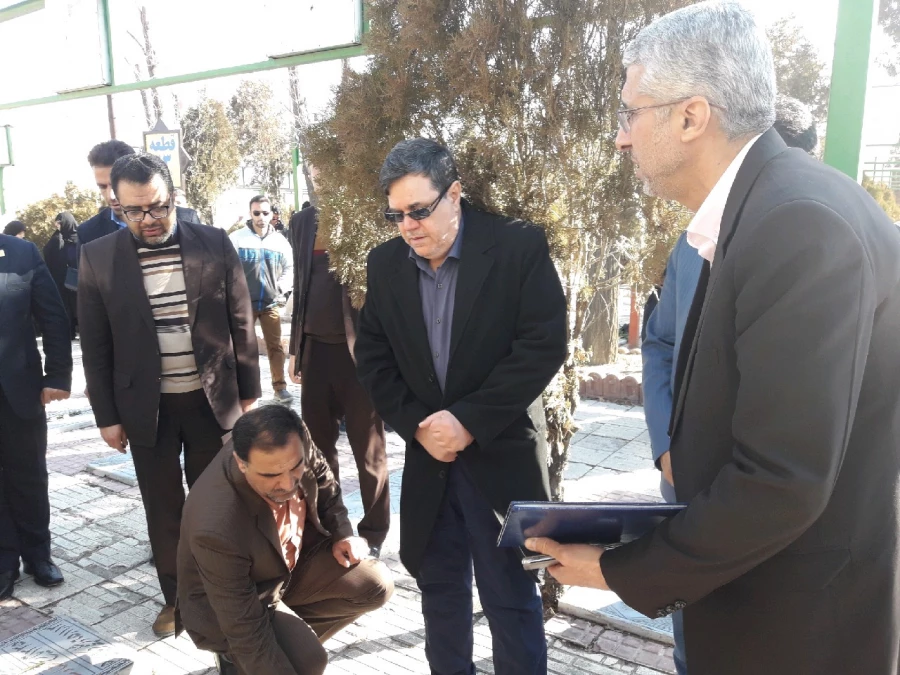 شهدا اقیانوس هایی هستند که عمود بر زمین ایستاده اند

تجدید بیعت مسئولین دانشگاه فرهنگیان با شهدا به مناسبت 9دی در استان مرکزی 3