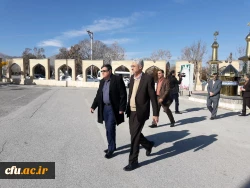 شهدا اقیانوس هایی هستند که عمود بر زمین ایستاده اند

تجدید بیعت مسئولین دانشگاه فرهنگیان با شهدا به مناسبت 9دی در استان مرکزی 2