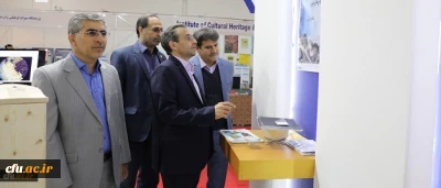 حضور معاونان پژوهش و فناوری و طرح و برنامه و توسعه منابع، در غرفه دستاوردهای پژوهشی دانشجو معلمان دانشگاه فرهنگیان