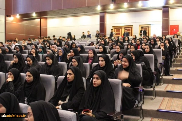 برگزاری همایش بنیاد فرهنگی شهیددکترچمران دردانشگاه فرهنگیان استان قزوین تحت عنوان نشست تخصصی شخصیت معلمی وفرهنگی شهیدچمران. 6