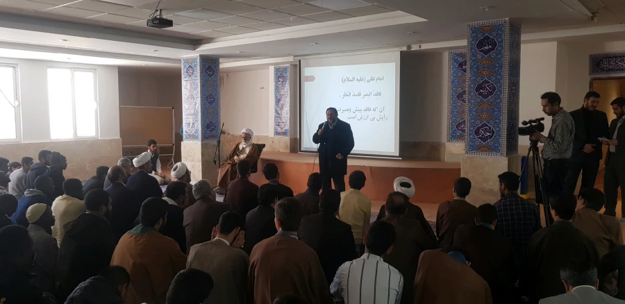 بازدید مسئولین دانشگاه فرهنگیان از حوزه علمیه خاتم الانبیاء اراک 3