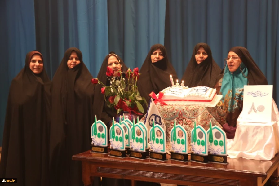 دانشگاه فرهنگیان یزد برگزار کرد:

مراسم نکوداشت یکصدمین سال تاسیس تربیت معلم در ایران و هشتادمین سالگرد تاسیس آن در استان یزد 
 13