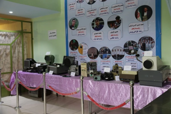 دانشگاه فرهنگیان یزد برگزار کرد:

مراسم نکوداشت یکصدمین سال تاسیس تربیت معلم در ایران و هشتادمین سالگرد تاسیس آن در استان یزد 
 16