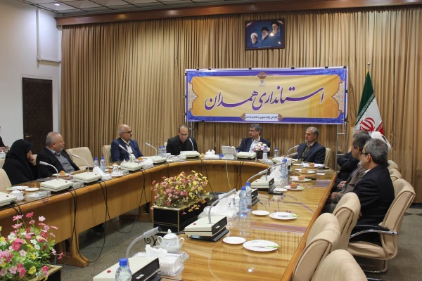 استاندار همدان در جلسه کمیته هیات امنا:

جلسات هیات امنای استانی این دانشگاه نباید تشریفاتی باشد