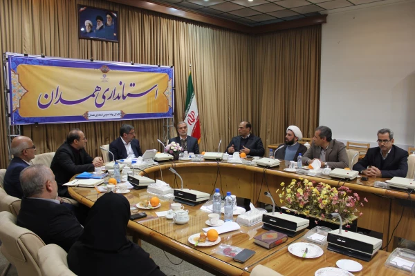 استاندار همدان در جلسه کمیته هیات امنا:

جلسات هیات امنای استانی این دانشگاه نباید تشریفاتی باشد