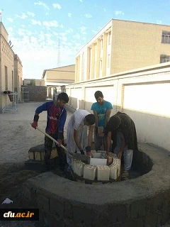 مشارکت دانشجویان  مرکز آموزشی دانشگاه فرهنگیان ایرانشهر در ساخت فضای سبز و رفاهی خوابگاه