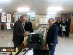 روابط عمومی دانشگاه فرهنگیان استان زنجان اعلام کرد:

افتتاح نمایشگاه نکوداشت هفتاد و هفتمین سال تأسیس تربیت معلم در استان زنجان 4